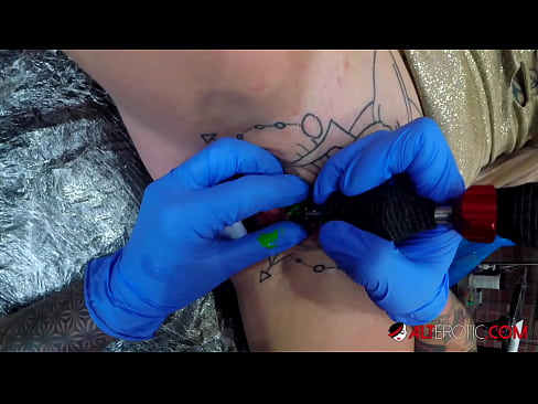 ❤️ Extremely tattooed hottie Sully Savage got a tattoo on her clitoris ❤ Fucking at us en-us.yespornpics.ru